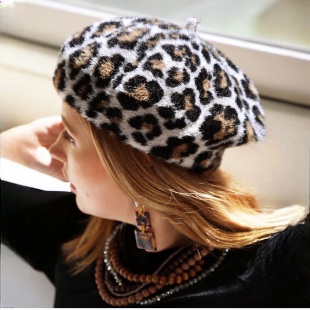 NWT Faux Fur Leopard Print Beret Hat